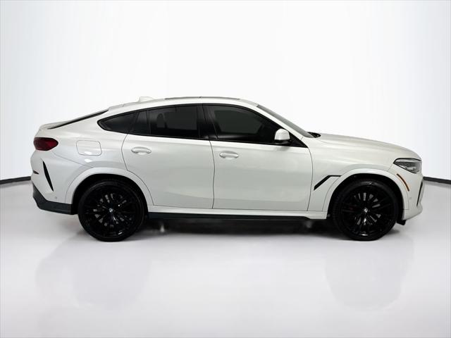 2022 BMW X6 M50i