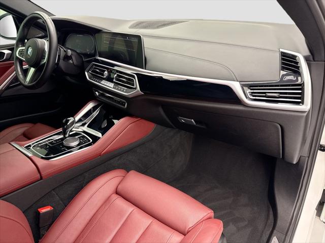 2022 BMW X6 M50i