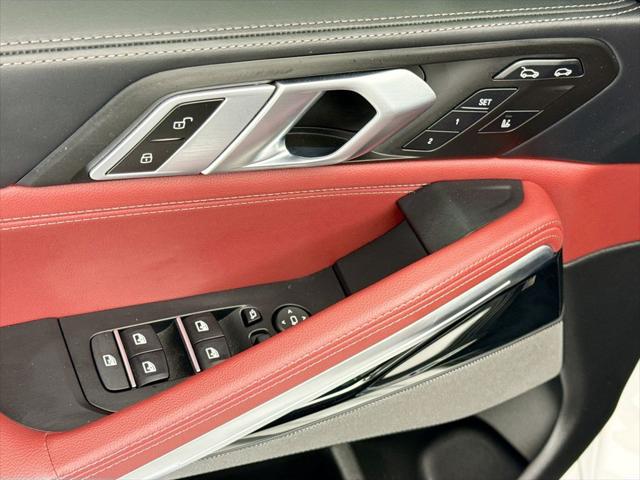 2022 BMW X6 M50i