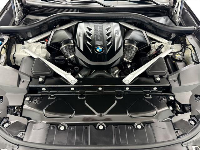 2022 BMW X6 M50i