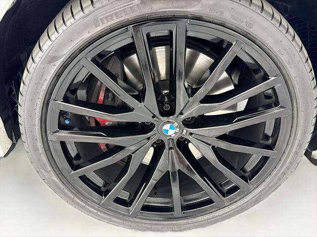 2022 BMW X6 M50i
