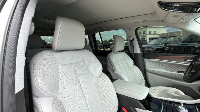 2022 Jeep Grand Cherokee Summit 4x4