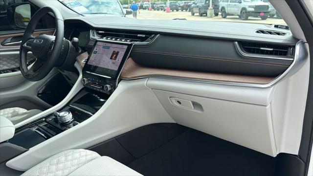 2022 Jeep Grand Cherokee Summit 4x4