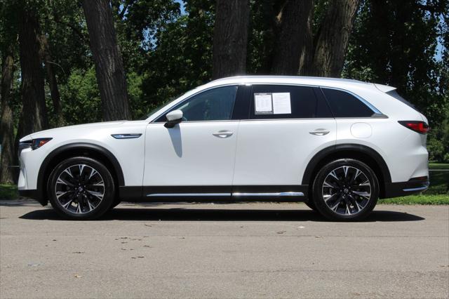 2024 Mazda X-90 Premium Plus