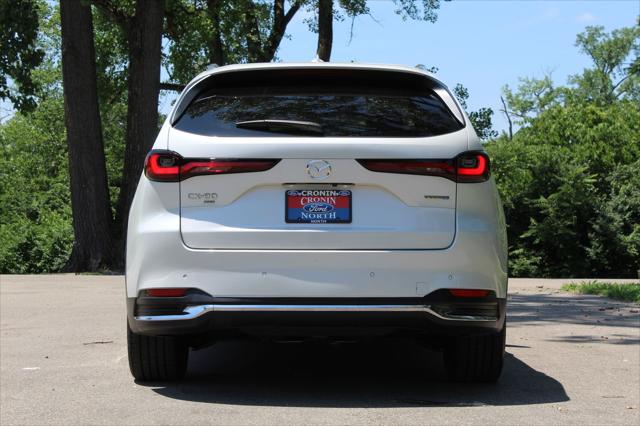 2024 Mazda X-90 Premium Plus