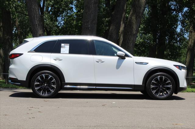 2024 Mazda X-90 Premium Plus