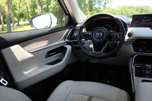 2024 Mazda X-90 Premium Plus