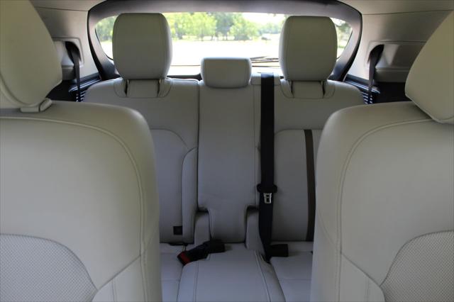 2024 Mazda X-90 Premium Plus