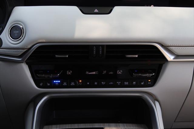 2024 Mazda X-90 Premium Plus