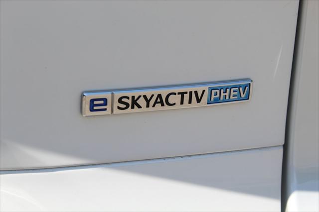 2024 Mazda X-90 Premium Plus