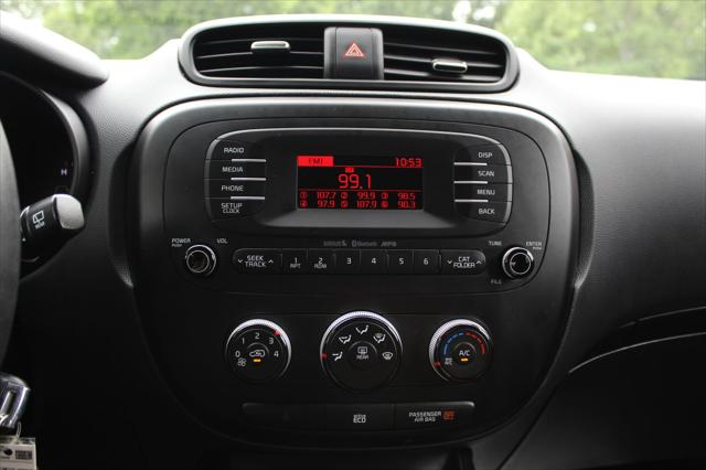 2015 Kia Soul Base