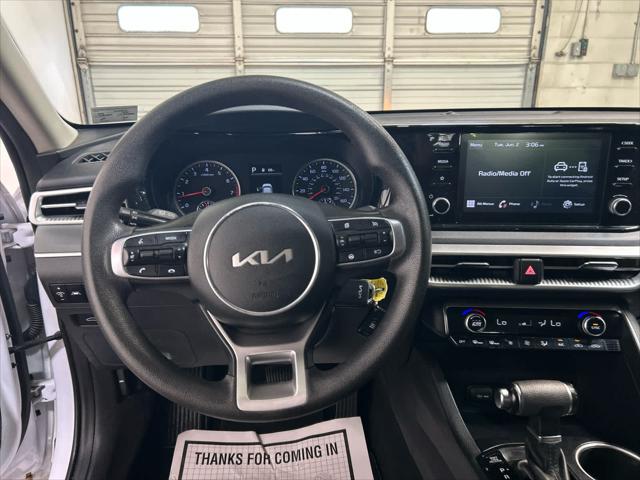 2022 Kia K5 LX