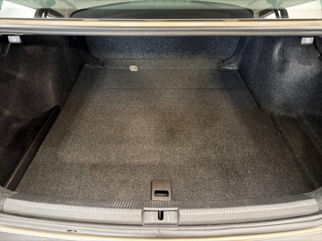 2016 Volkswagen Passat 1.8T SE