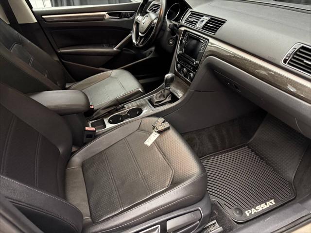 2016 Volkswagen Passat 1.8T SE