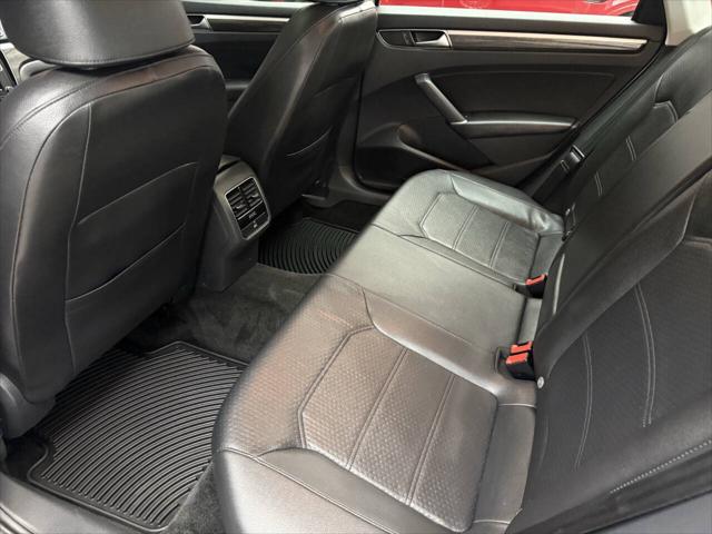 2016 Volkswagen Passat 1.8T SE