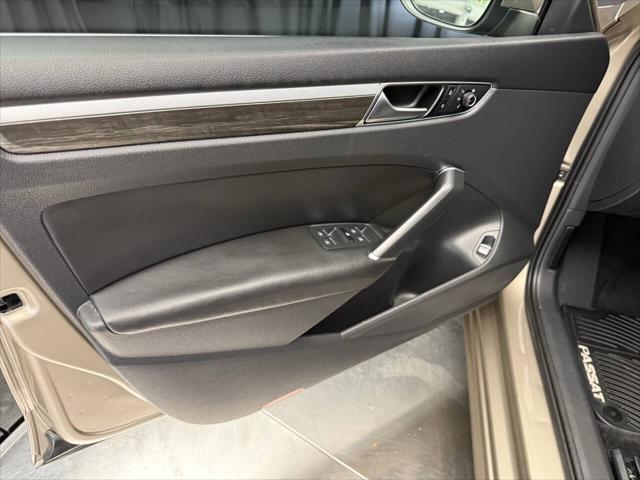 2016 Volkswagen Passat 1.8T SE