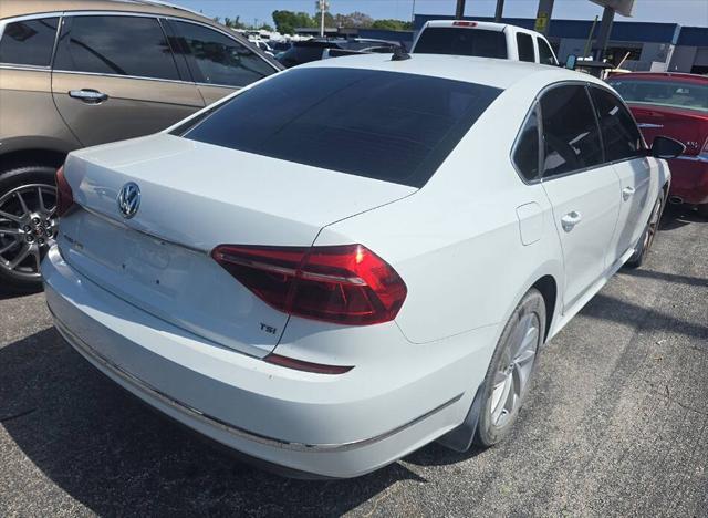 2018 Volkswagen Passat 2.0T SE