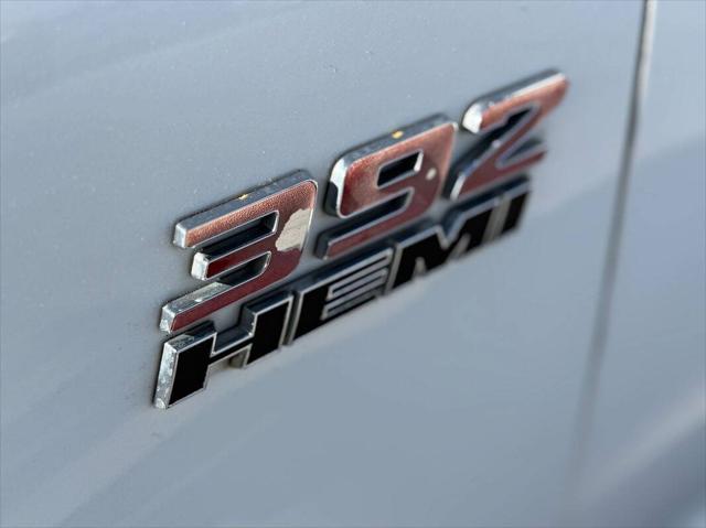 2012 Chrysler 300 SRT8