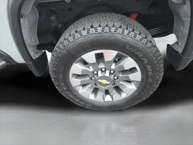 2025 Chevrolet Silverado 2500HD 4WD Crew Cab Standard Bed Custom