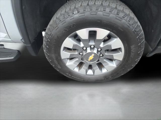 2025 Chevrolet Silverado 2500HD 4WD Crew Cab Standard Bed Custom