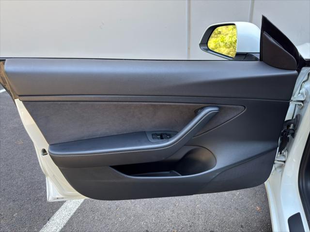 2021 Tesla Model 3 Standard Range Plus Rear-Wheel Drive