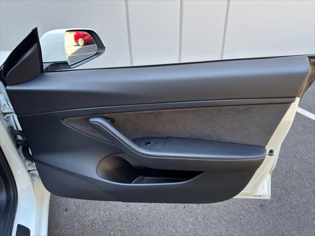 2021 Tesla Model 3 Standard Range Plus Rear-Wheel Drive