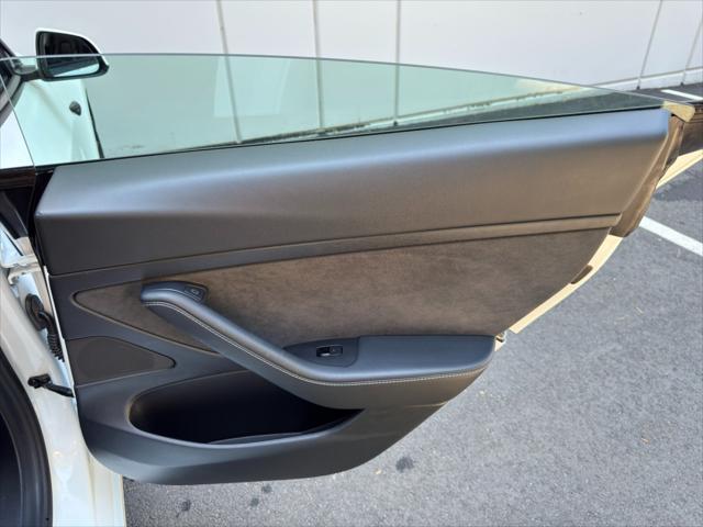 2021 Tesla Model 3 Standard Range Plus Rear-Wheel Drive