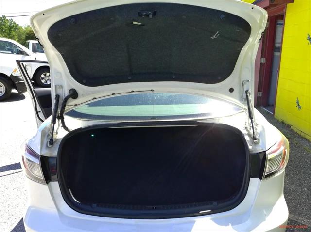 2011 Mazda Mazda3 i Sport