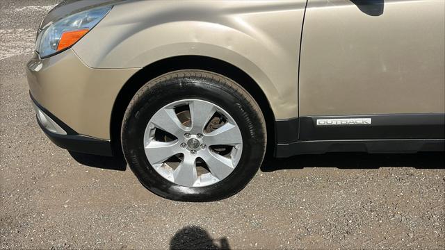 2010 Subaru Outback 2.5i Limited