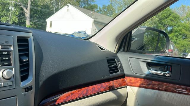2010 Subaru Outback 2.5i Limited