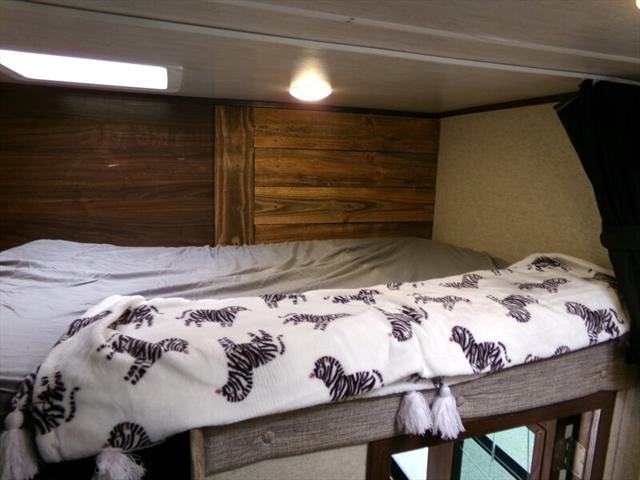 2017 Land Rover Heartland 41.5 feet long