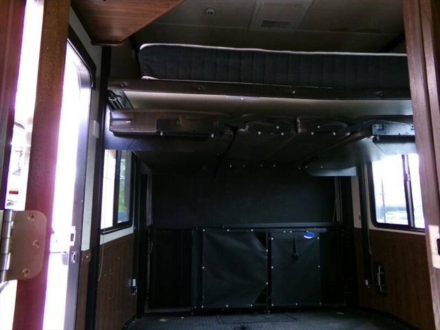 2017 Land Rover Heartland 41.5 feet long