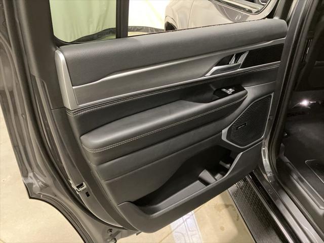2026 Jeep Grand Wagoneer Upland 4x4