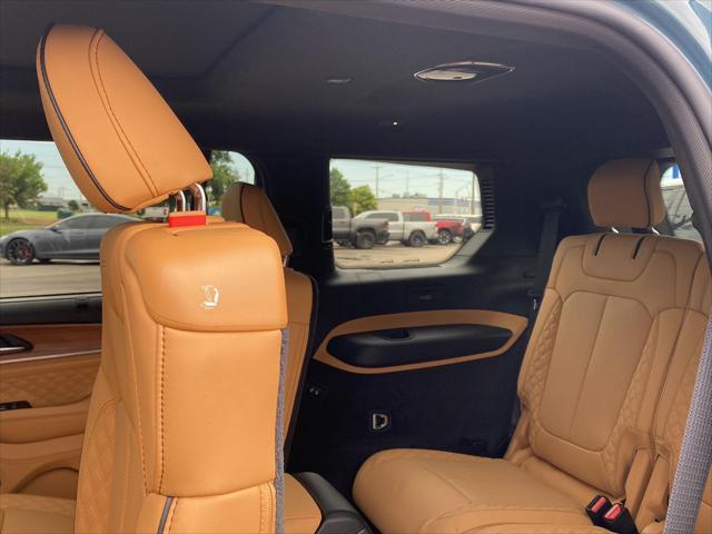 2026 Jeep Grand Cherokee L Summit 4x4