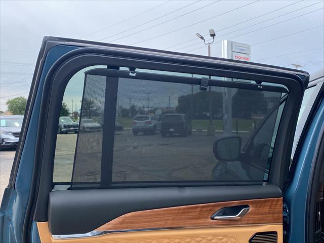 2026 Jeep Grand Cherokee L Summit 4x4
