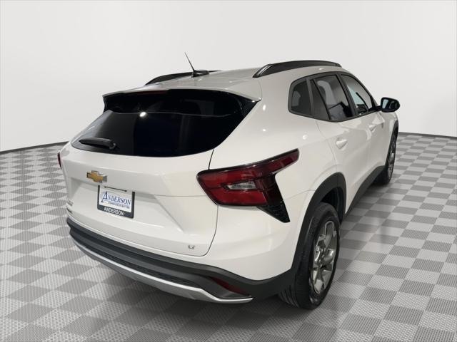 2025 Chevrolet Trax FWD LT