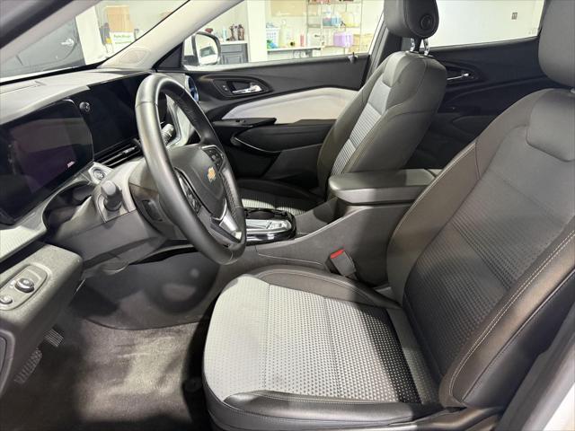 2025 Chevrolet Trax FWD LT