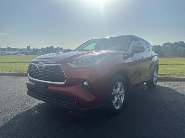 2024 Toyota Highlander LE for sale in Paducah, KY