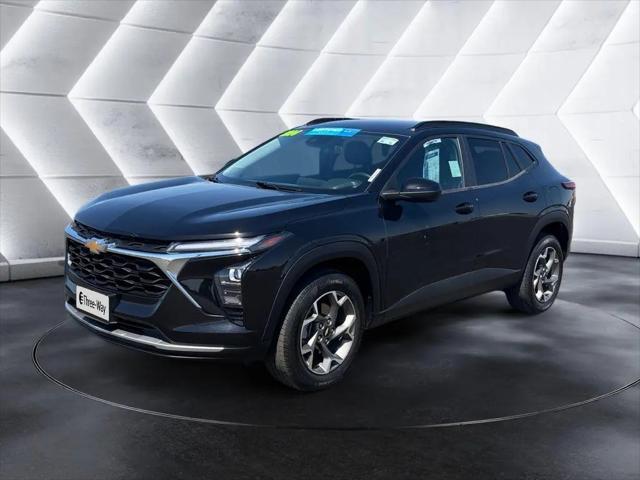 2024 Chevrolet Trax FWD LT for sale in Bakersfield, CA