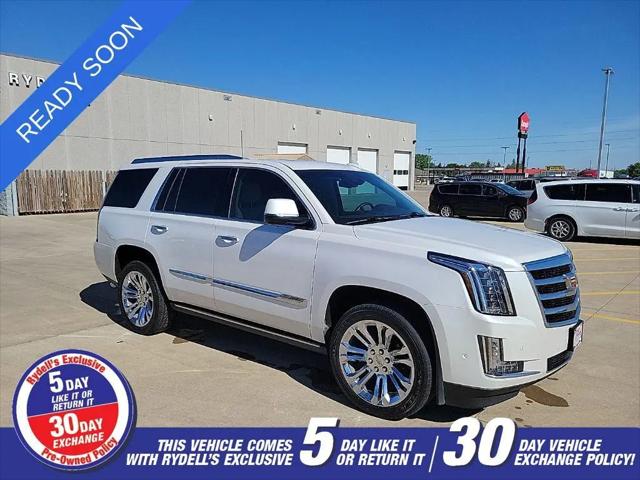 2017 Cadillac Escalade Premium Luxury for sale in Independence, IA