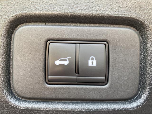 2025 Nissan Pathfinder SL FWD