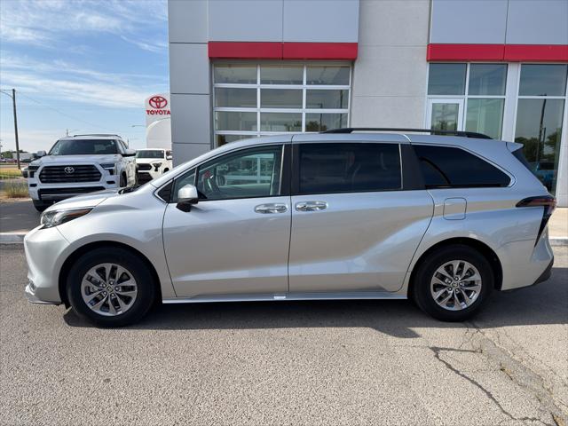 2023 Toyota Sienna XLE
