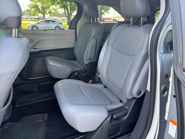 2023 Toyota Sienna XLE