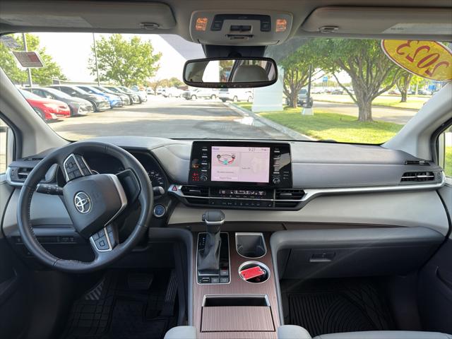 2023 Toyota Sienna XLE