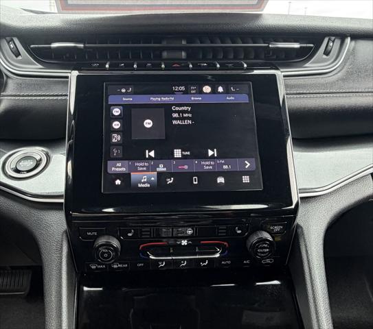 2022 Jeep Grand Cherokee L Altitude