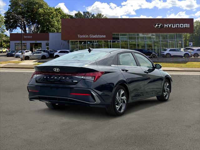 2025 Hyundai Elantra Hybrid Limited