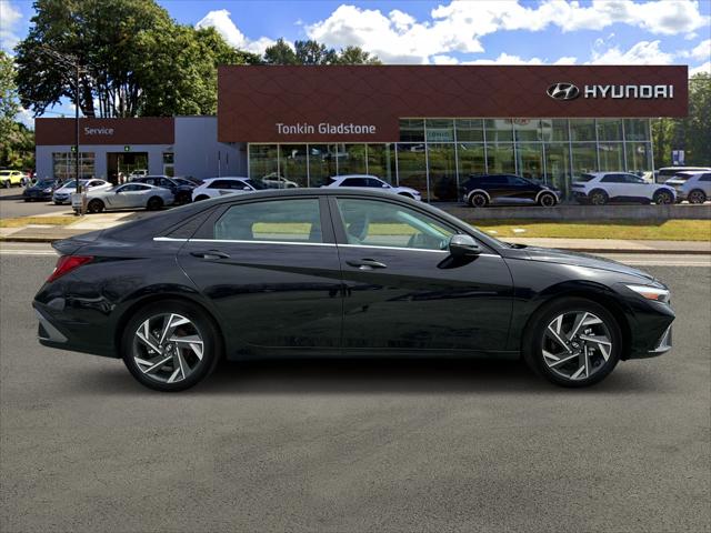 2025 Hyundai Elantra Hybrid Limited