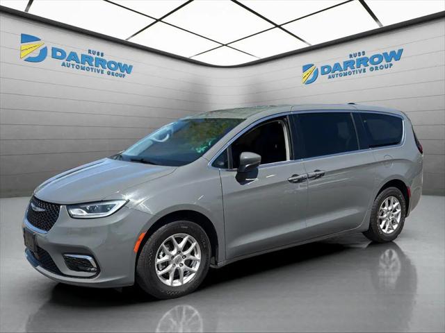 2023 Chrysler Pacifica Touring L for sale in Madison, WI