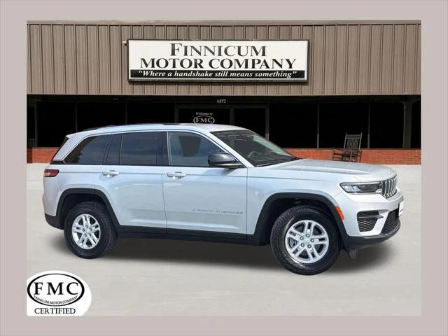 2023 Jeep Grand Cherokee Laredo 4x2 for sale in Leesburg, GA