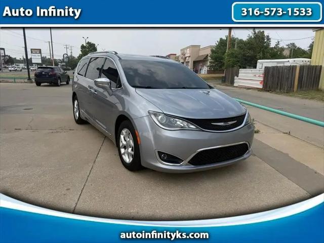2020 Chrysler Pacifica Limited for sale in Wichita, KS